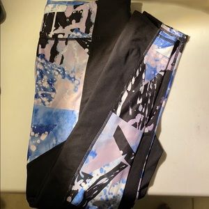 Betsey Johnson performance leggings